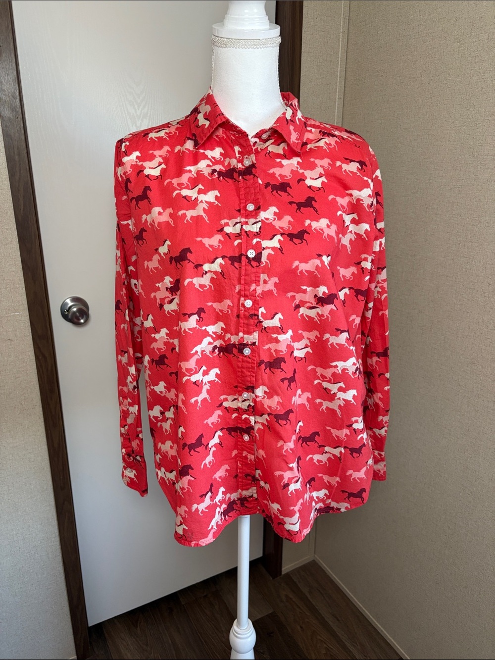 Loft Womens Horse Print Button Down Shirt M Red Equestrian Rodeo Country Chic